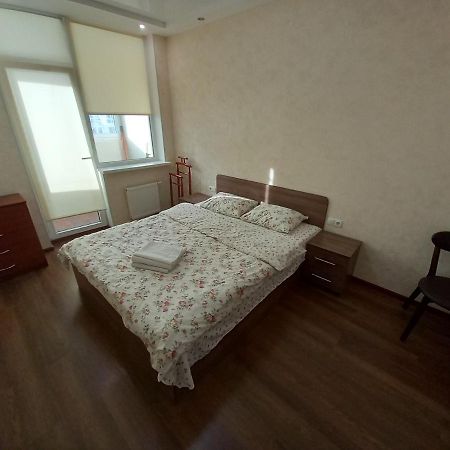 Smart Apartments Drahomanova 2А Kiew Exterior foto