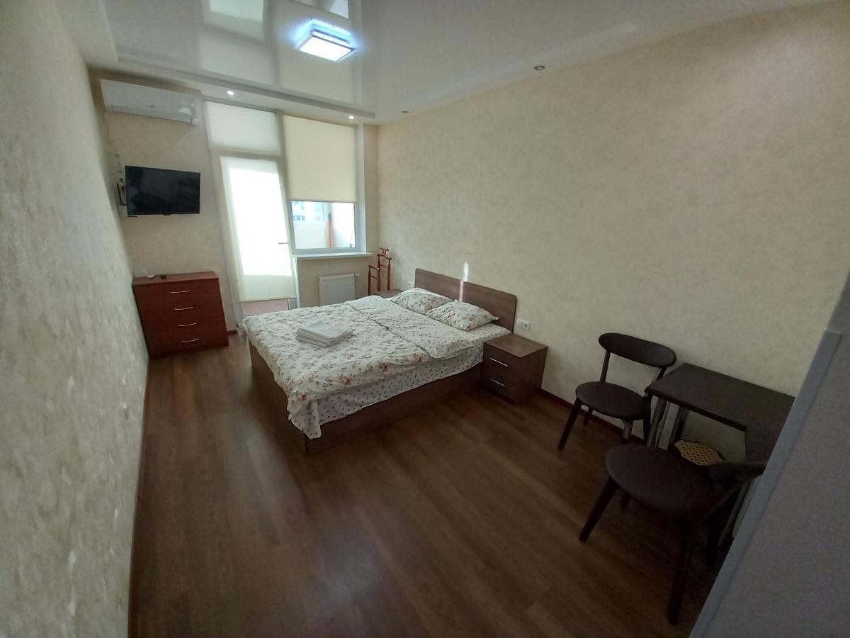 Smart Apartments Drahomanova 2А Kiew Exterior foto